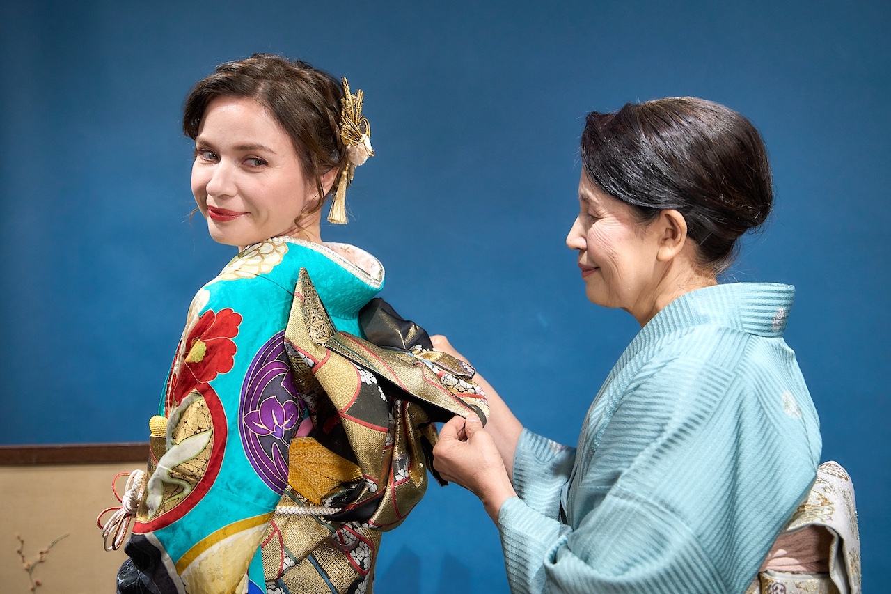 和心庵での着物の着付け体験（kimono dressing experience in Japan）